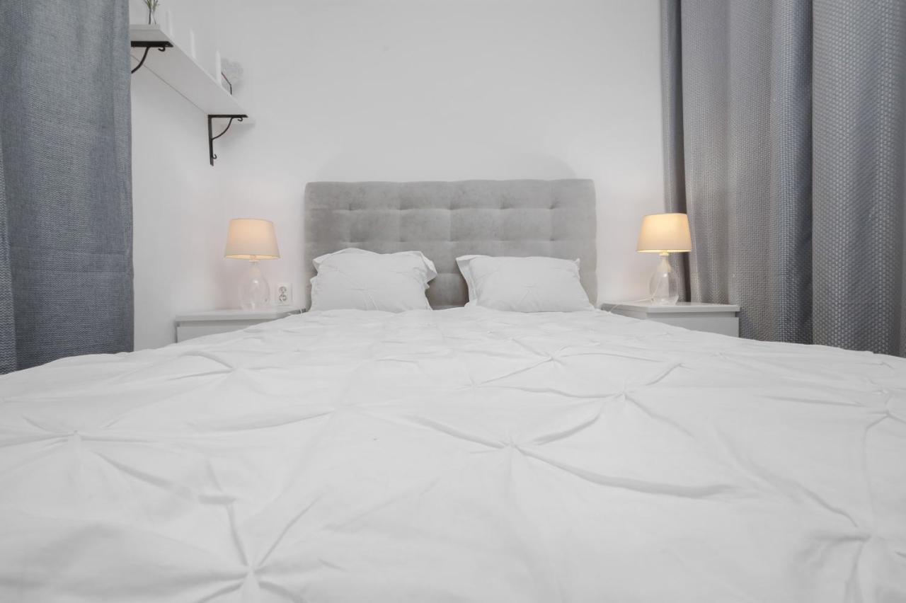 Black&White Otel Krakow Dış mekan fotoğraf